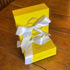 Kendra Scott Heart jewelry